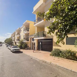 Apartamento Nuevo Con Piscina Y Parking En La Playa, Torre de Benagalbon